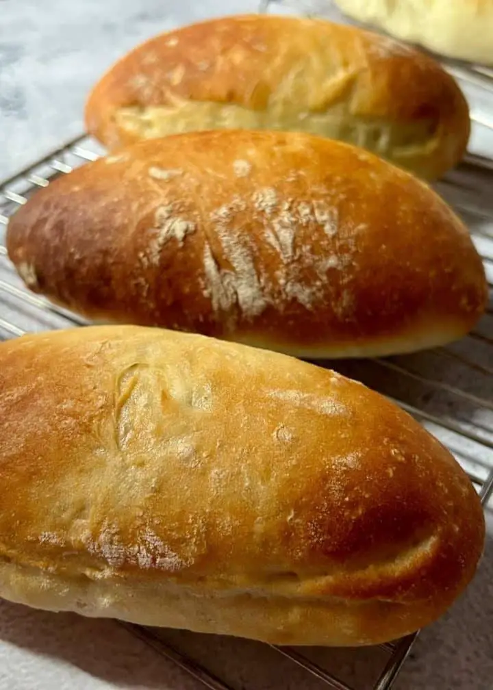 Sandwich rolls -no knead