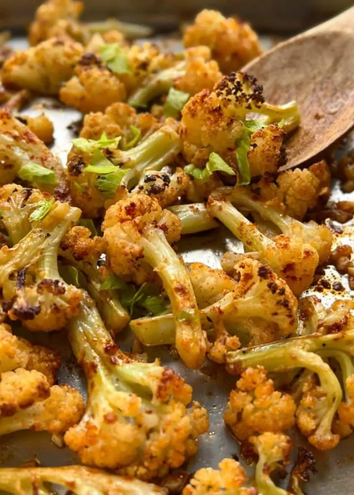 Baked cauliflower with olive oil