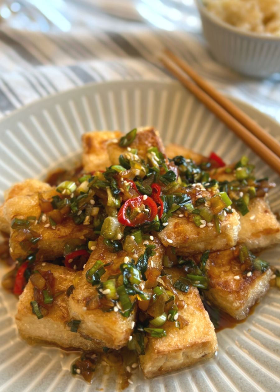 Easy Asian Crispy Garlic Tofu (15 Minutes) - trychinesegoodies.com