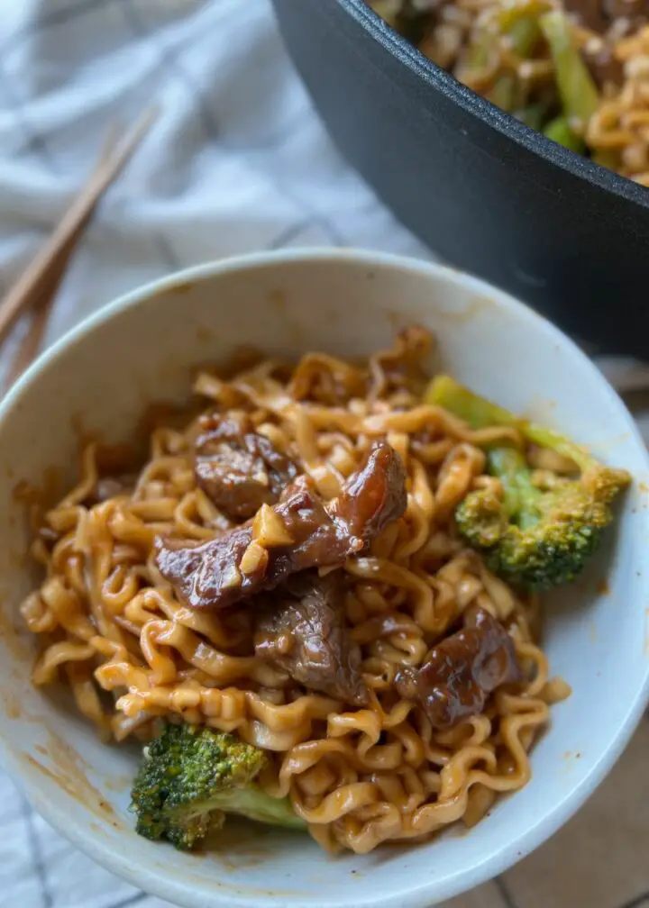 Beef ramen noodles -5