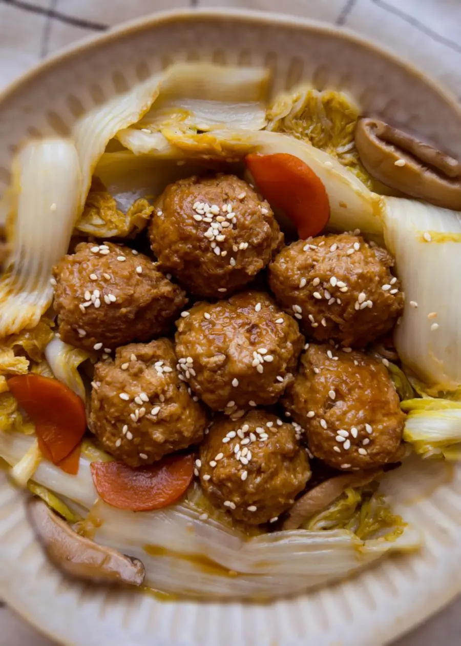 Meatball Stew With Napa Cabbage