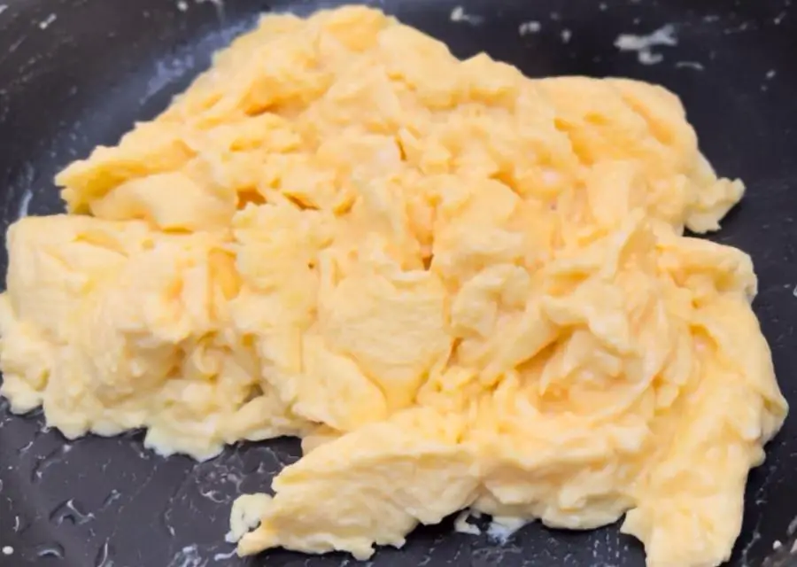 Best Egg Burrito Recipe: Breakfast Recipe - trychinesegoodies.com