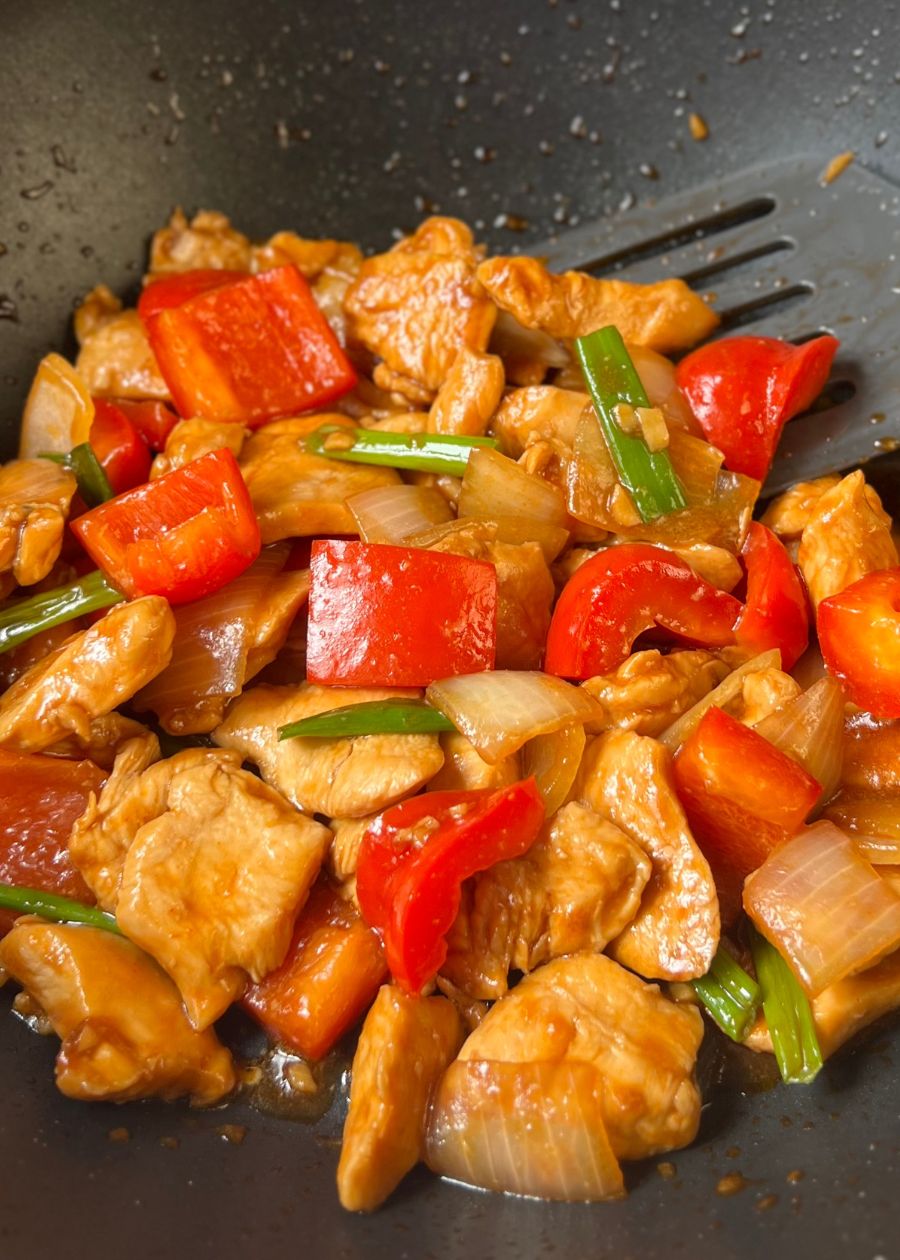chicken breast stir fry in sweet and sour sauce